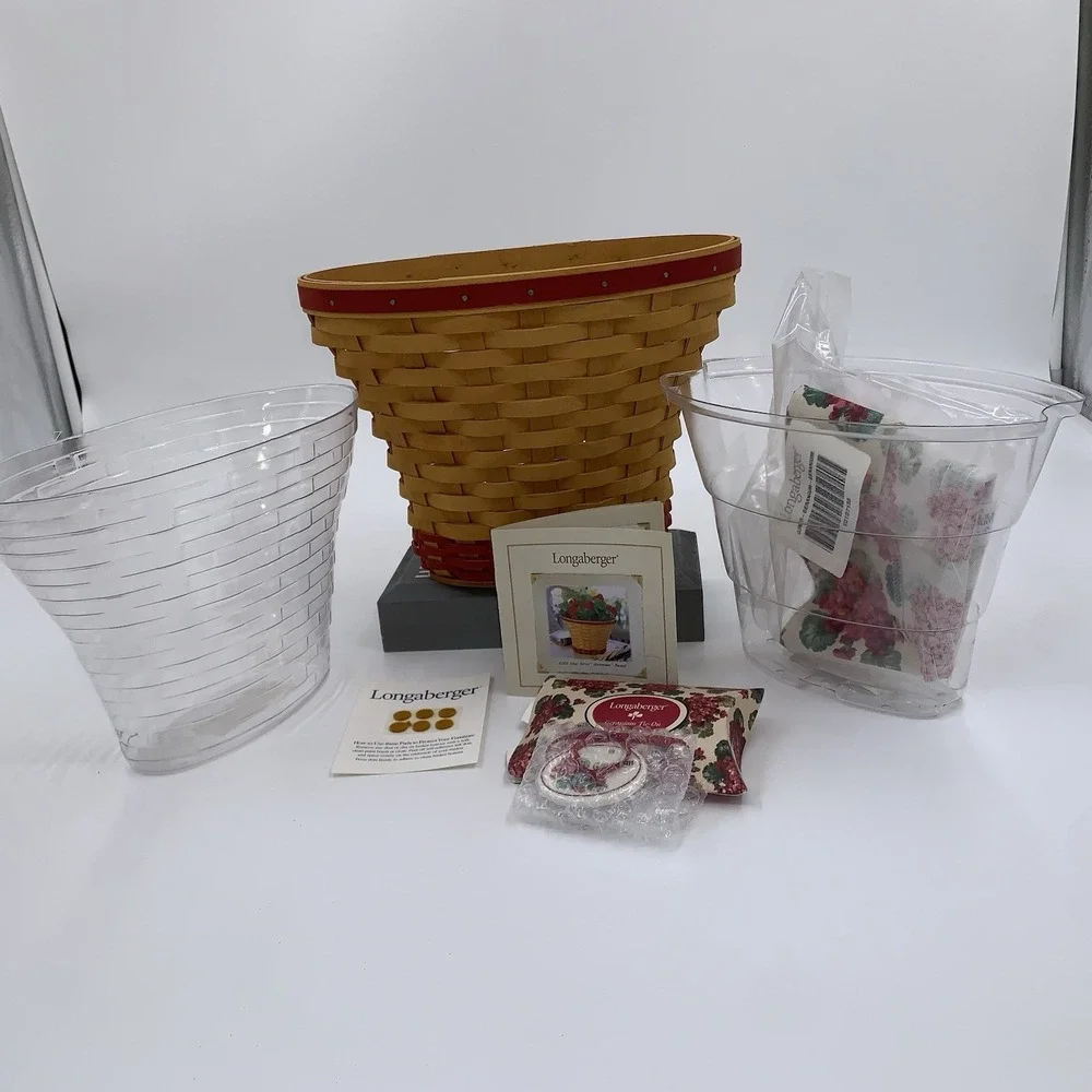 VTG 2002 Longaberger Basket May Series Geranium Liner, Tag, Protector Signed